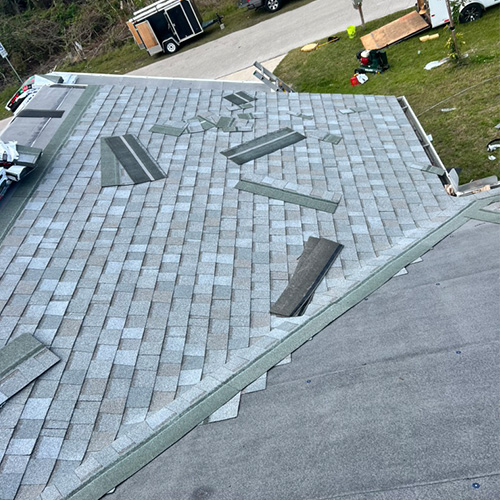 Roofing contractor in Sarasota, FL