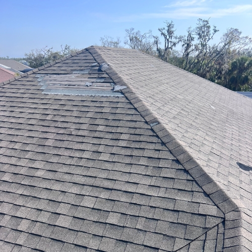 Roof inspection in Memphis, FL—checking roof after riverside humidity conditions.